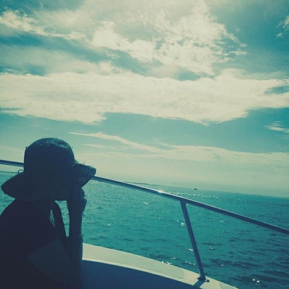 Meet your Posher, Carol - Picture 1 of 2